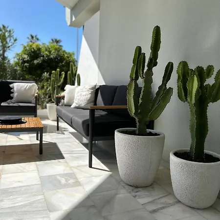 Altamira Family El Duque *