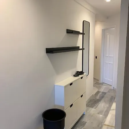 Altamira Family El Duque Apartament